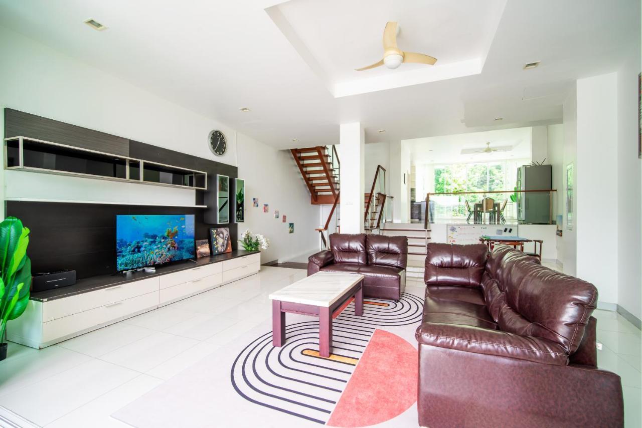Villa2：四卧泳池别墅/两个海景房/近班赞酒吧街 Biệt thự Patong